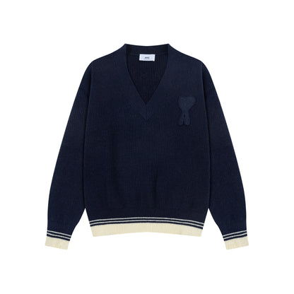 AMI LONG SLEEVE V-NECK SWEATER